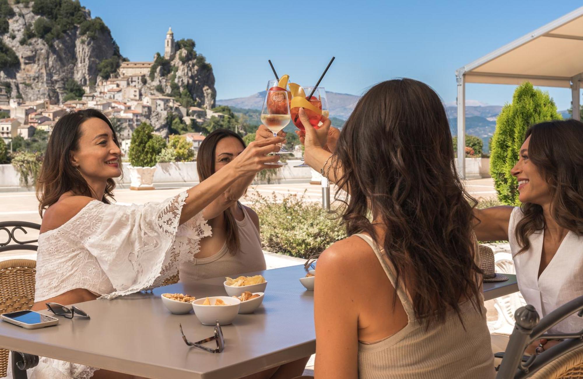Domus Hotel Bagnoli Del Trigno Экстерьер фото